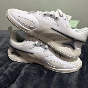 WMNS Jordan heir series